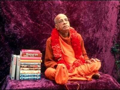 Prabhupada___his_beloved_books.jpg?t=1185633227