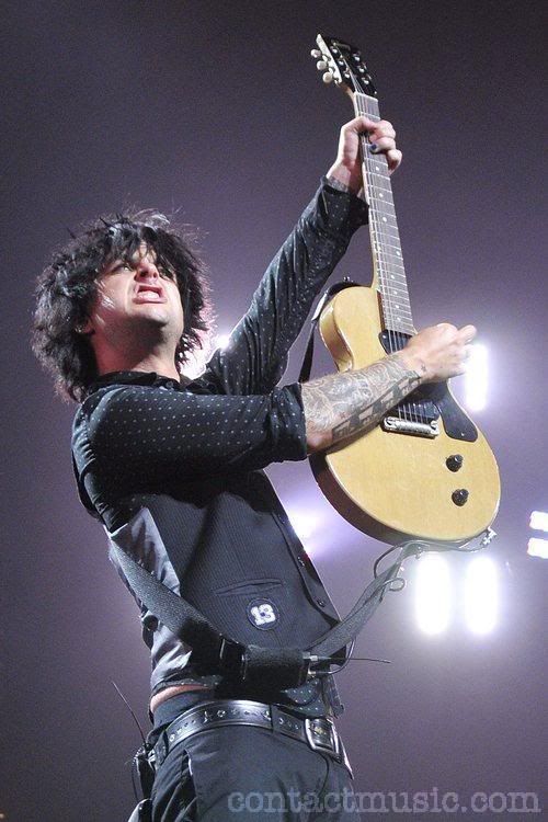 billie_joe_armstrong_5332483-1.jpg