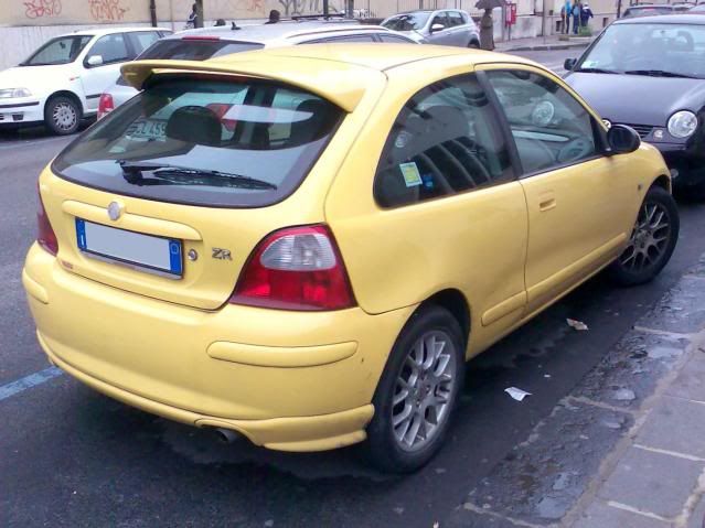 MG_ZR_in_Italy_rear.jpg