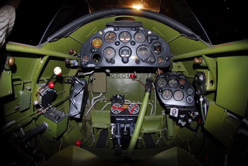 Cockpit17.jpg