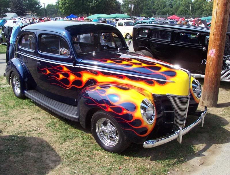 1940-Ford-dark-blue-yellow-flame-1.jpg