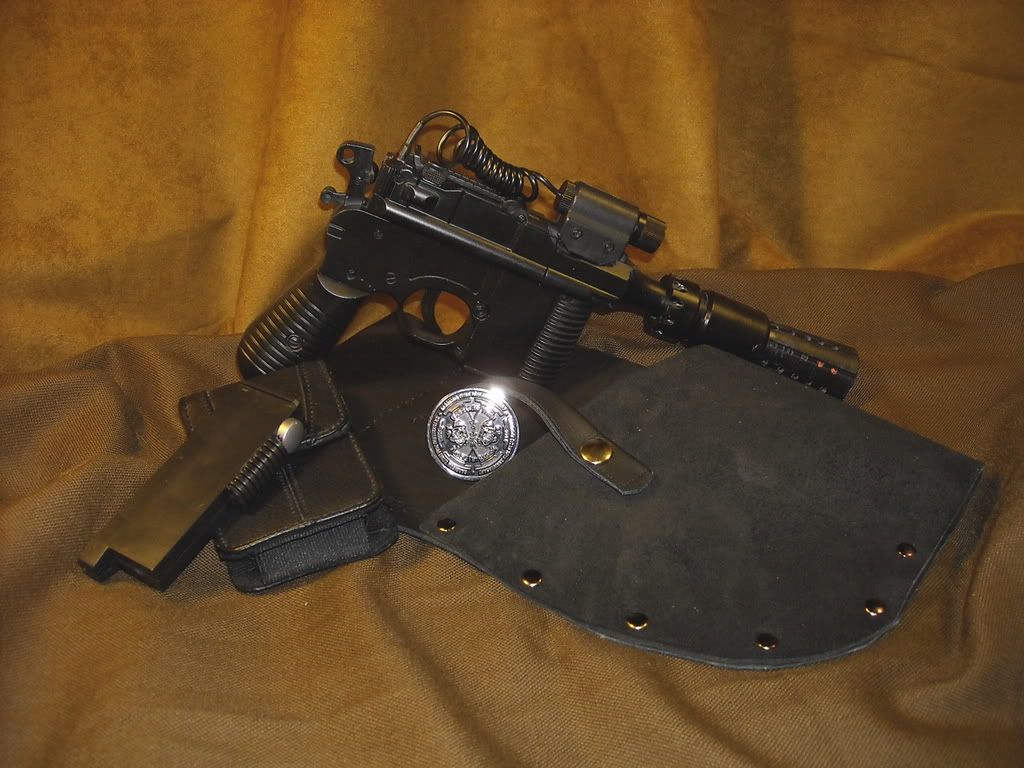 DL-44_right.jpg