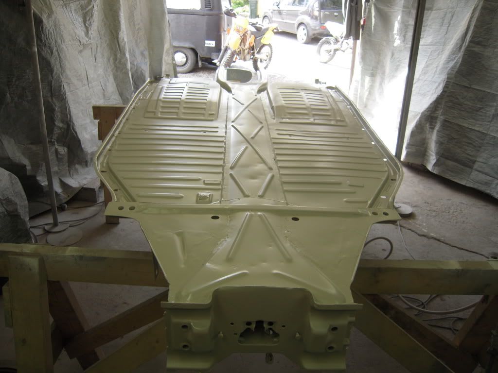 http://i191.photobucket.com/albums/z27/vwcar_l/DSCN8707.jpg