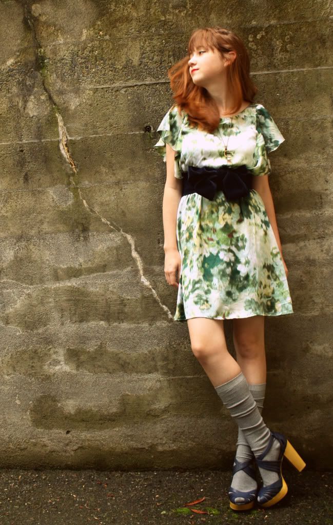 green H&M dress, remix, fall, tights, personal style, the clothes horse