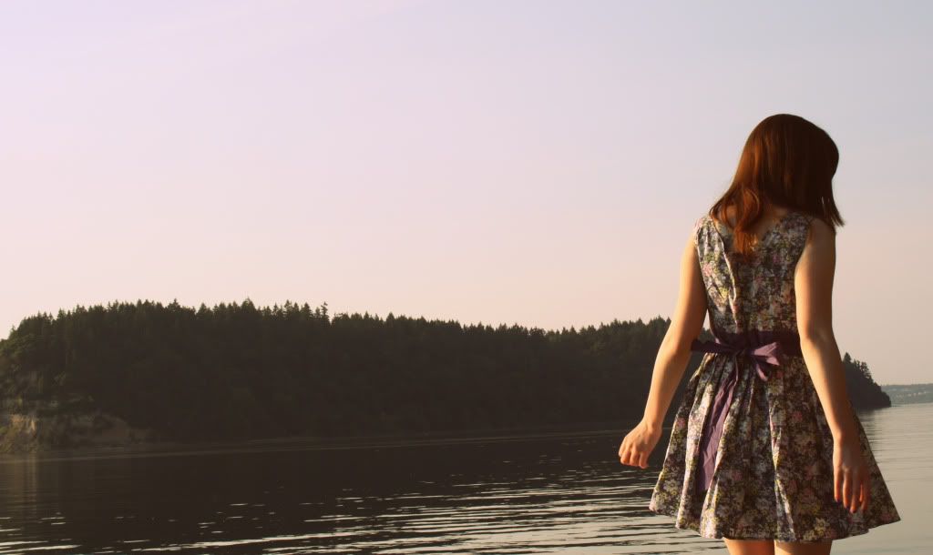 modcloth, floral dress, beach, puget sound, nature, daily outfit, the clothes horse