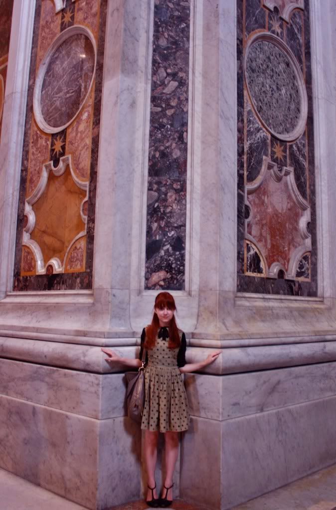 the clothes horse, rome, italy, roma, sistine chapel, pieta, vatican, polka dot, vintage, dress, black flats, red head