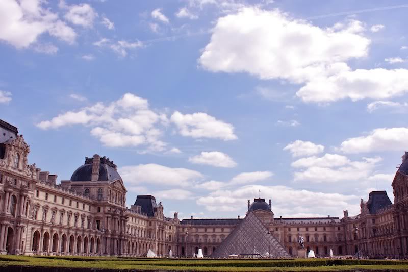 the clothes horse, paris, louvre, the louvre, personal style, fashion, bow tights, sheer tights, black dress, vintage dress, rhinestone buttons, chignon, cheap monday sunglasses, patent shoes, bloch wedges