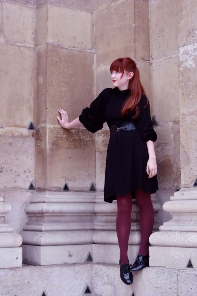 the clothes horse, fashion, style, retro, elizabeth lau, black dress, knit dress, sweater dress, purple tights, patent wedges, paris, france, edith piaf