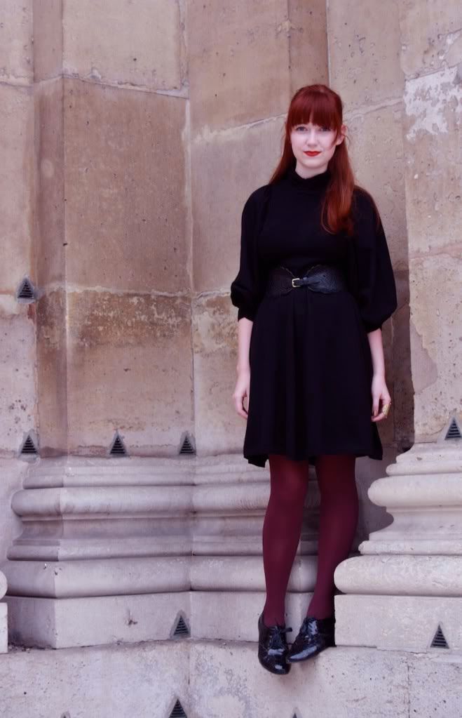 the clothes horse, fashion, style, retro, elizabeth lau, black dress, knit dress, sweater dress, purple tights, patent wedges, paris, france, edith piaf