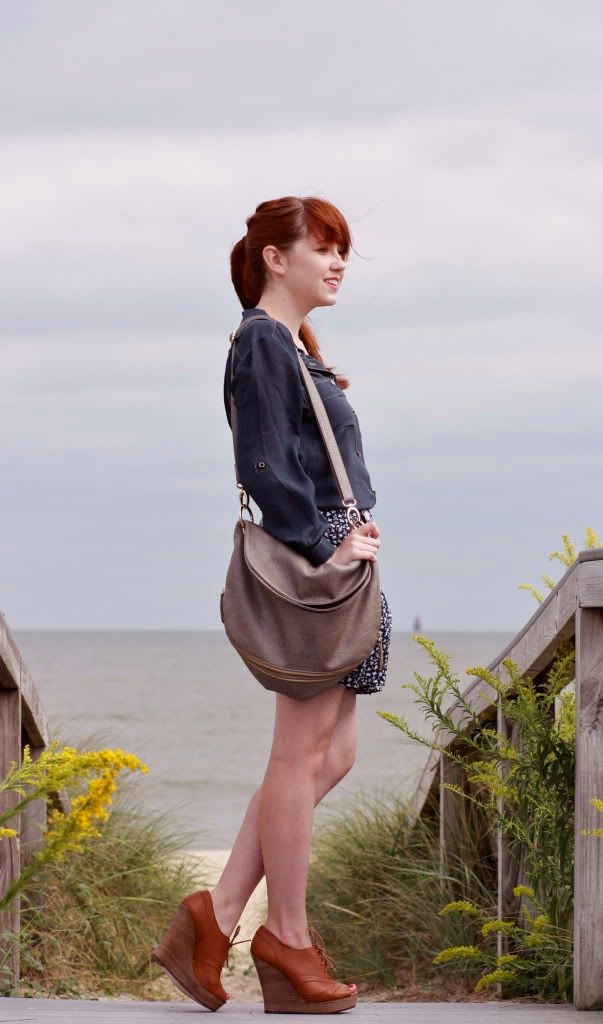 the clothes horse, fashion, style, blue shorts, blue blouse, button up, brown wedges, redhead, sunnies, modcloth, late summer