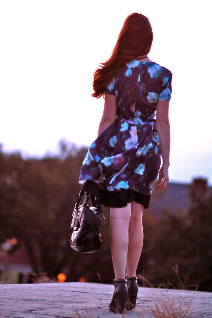 the clothes horse, cynthia rowley, fashion, style, retro, floral dress, jeffrey campbell booties, grey wedge booties, sunset