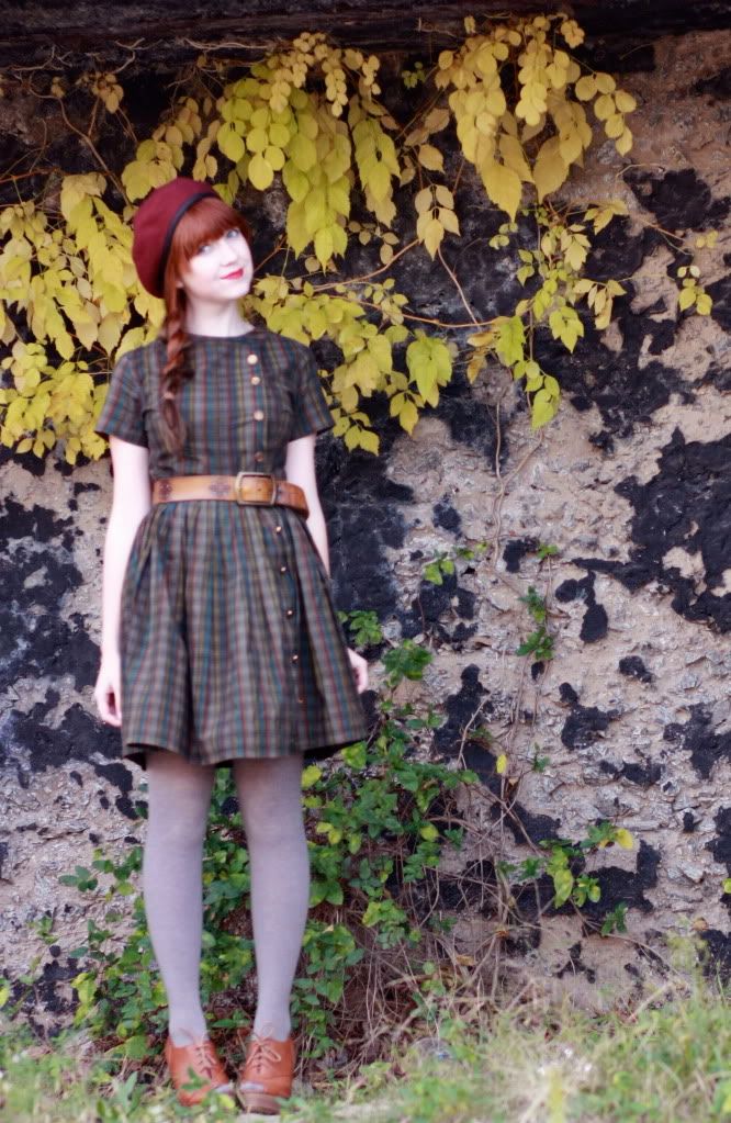 the clothes horse, fashion, style, retro, vintage, plaid dress, raspberry beret, grey tights, tabio, seychelles, wedge booties, fall