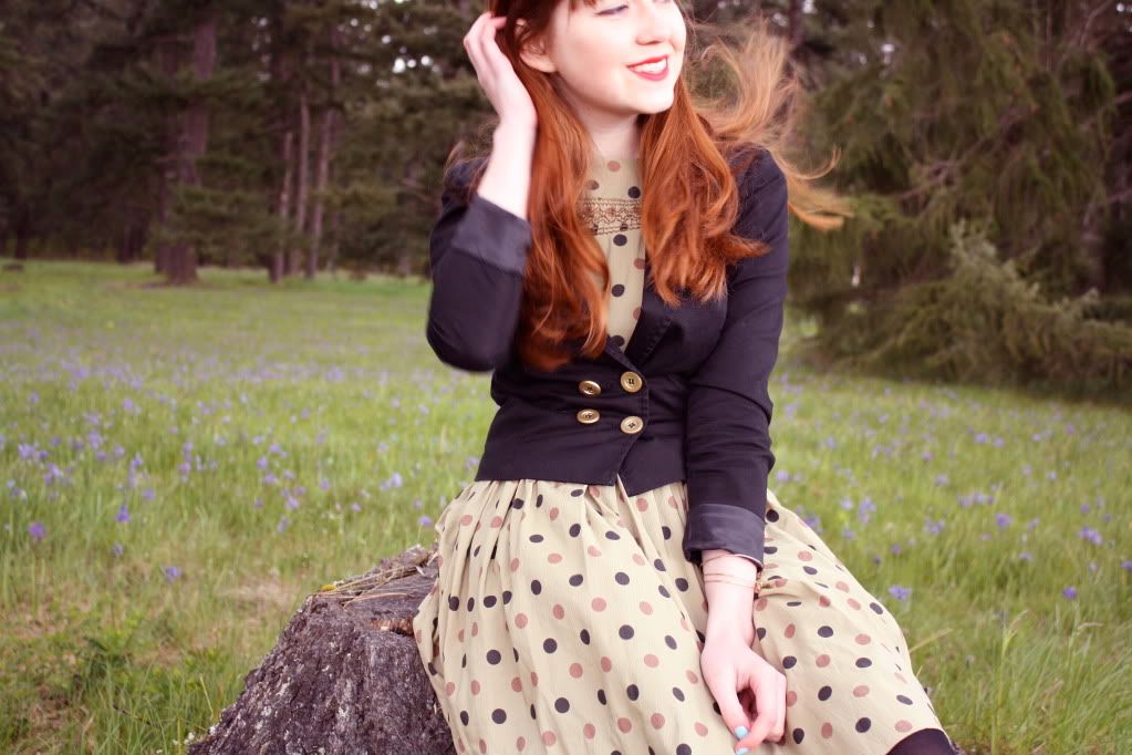 the clothes horse, black blazer, seychelles booties, green dress, polka dot dress, vintage dress, retro, red lips, redhead, daily outfit, style, fashion, black tights