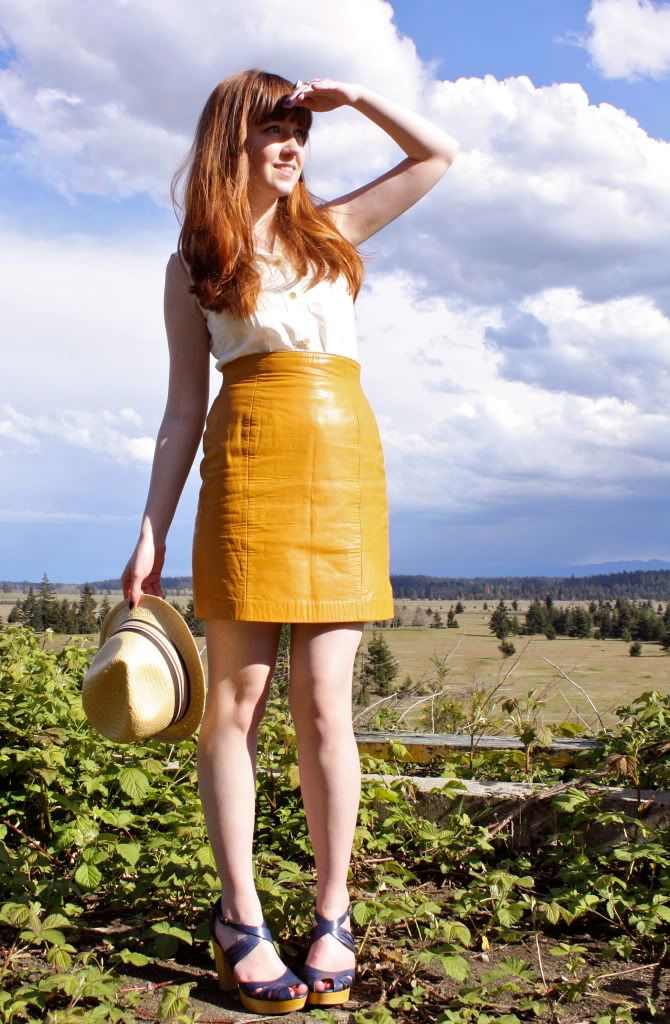 the clothes horse, vintage, retro, leather skirt, white button-up, personal style, daily outfit