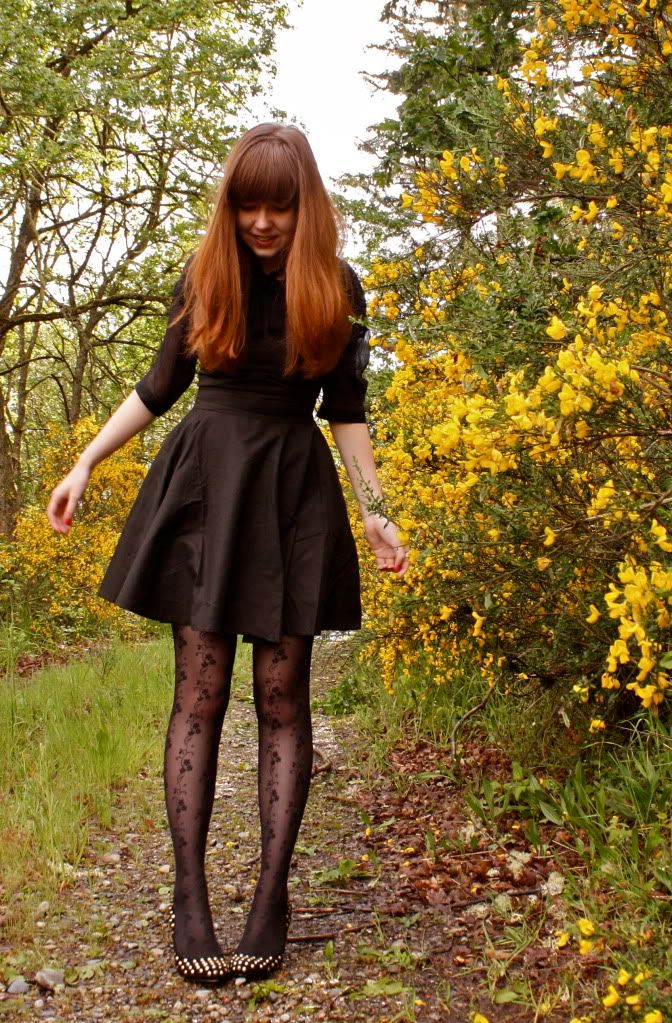 the clothes horse, fashion blog, personal style, black dress, film noir, modcloth, jeffrey campbell, studded handbag, studded shoes, vintage, retro, floral tights, sheer blouse