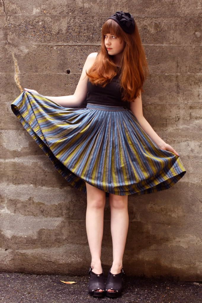 the clothes horse, personal style, style blog, retro, vintage, remix, black dress, uo dress, circle skirt