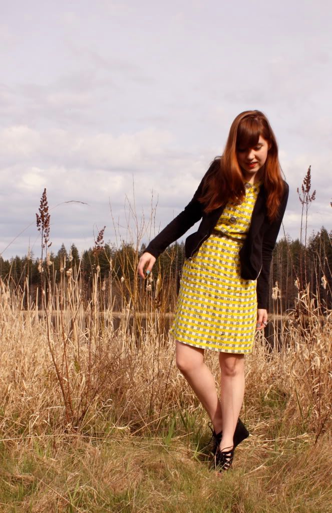 the clothes horse, modcloth, ice cream dress, yellow dress, smiling ice cream, spring, black wedges, redhead, fashion, style, daily outfit, retro