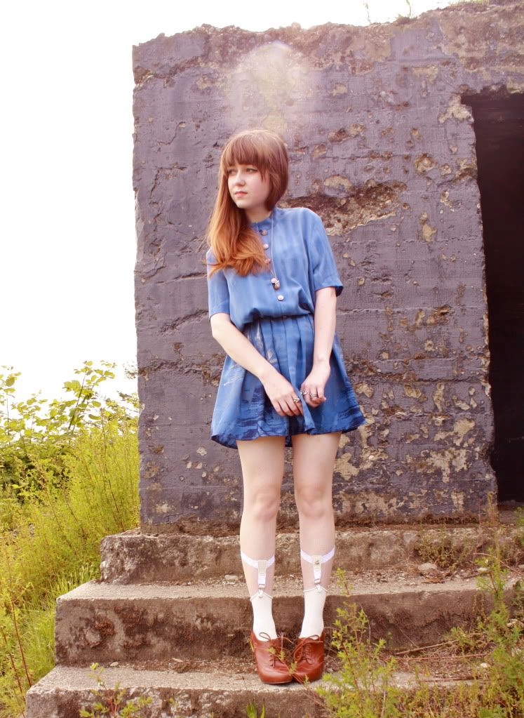 the clothes horse, blue dress, vintage dress, retro, personal style, fashion blog, sock garters, lace garters, redhead, eclectic