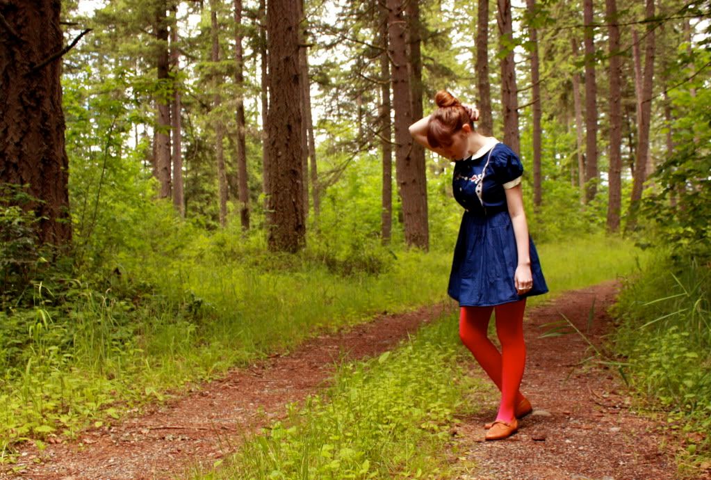 the clothes horse, blue dress, vintage dress, red tights, monk straps, peter pan collar, retro, school girl, chic, fashion blog, personal style