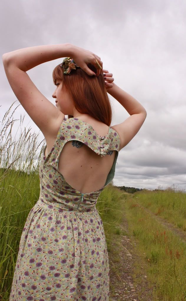 the clothes horse, retro, green dress, personal style, fashion blog, espadrilles, floral fascinator, floral headband, ethereal, spring, summer