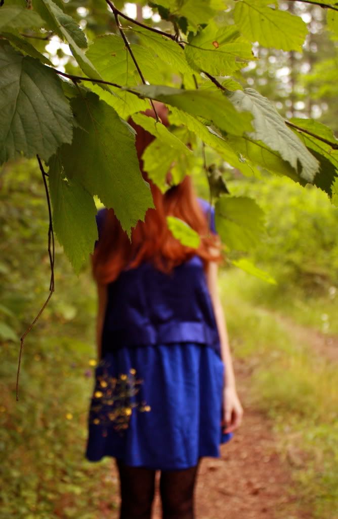 the clothes horse, fashion, style, redhead, retro, black tights, patterned tights, cynthia rowley, silk blouse, blue skirt, blue blouse, patent wedges