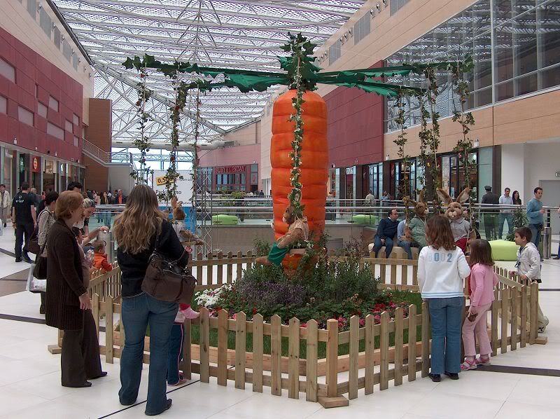 RabbitCarousel-TheMall-Easter2006.jpg