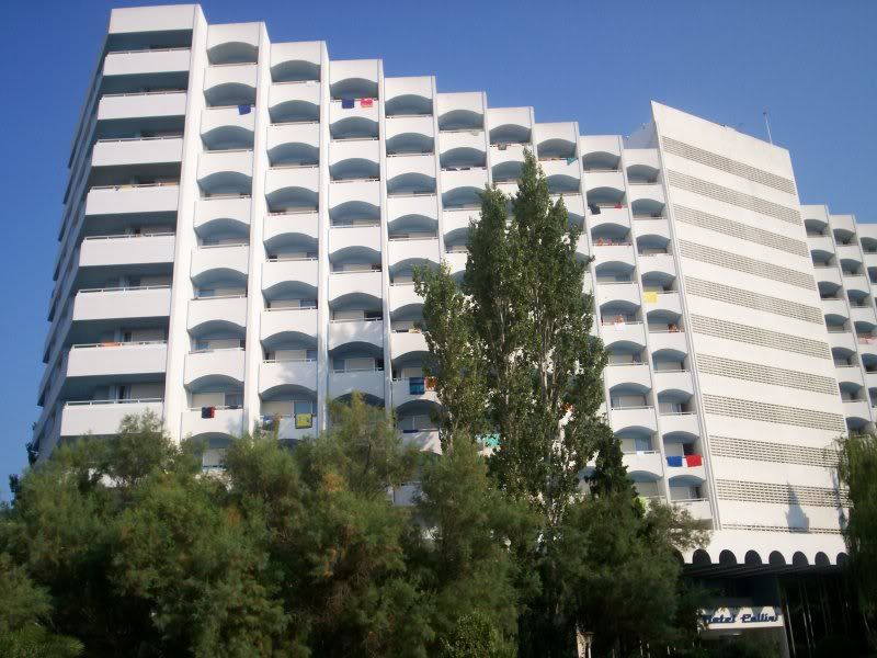 hotel1fy7.jpg