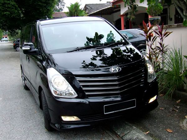 Hyundai Starex