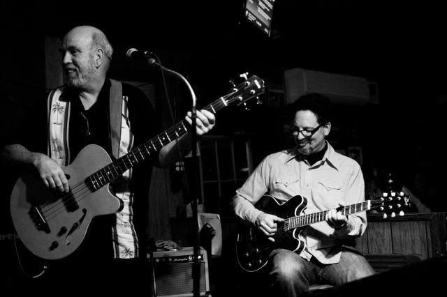 1404646_10202445542730535_178837220_o_zp