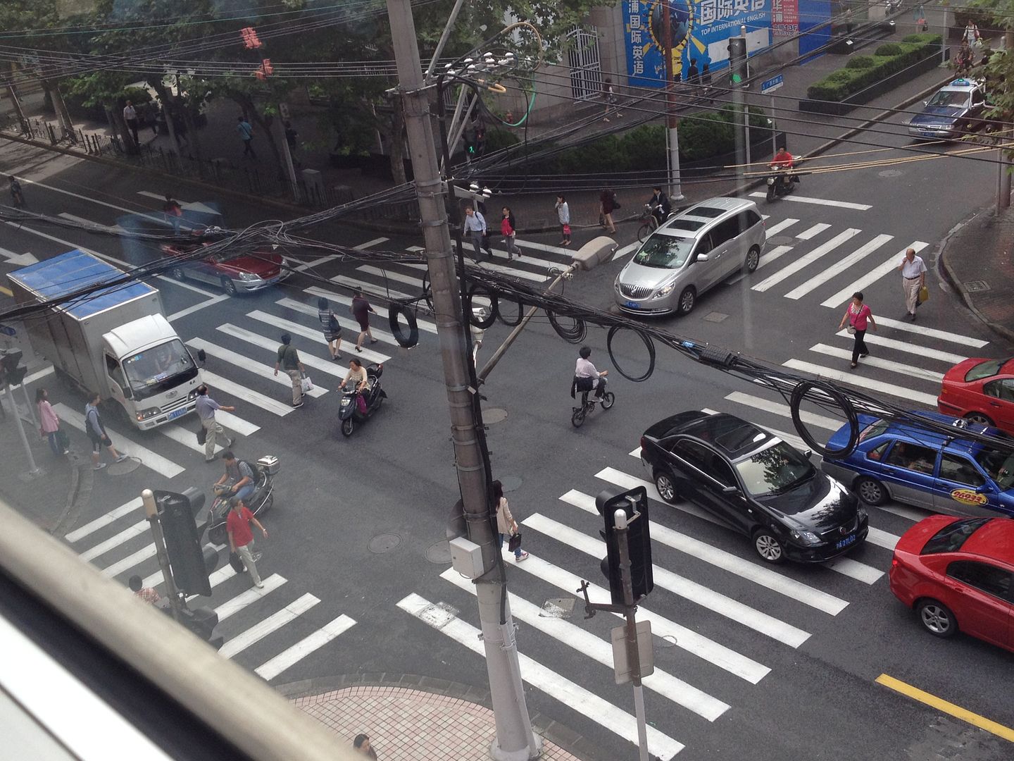 Traffic in Shanghai photo 2013-10-09085400_zps1f6d26b7.jpg