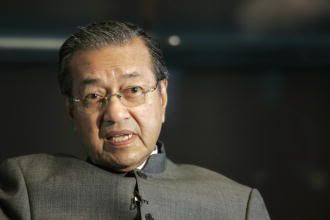 Buku Memuatkan Surat Terpilih Dr Mahathir Dilancarkan