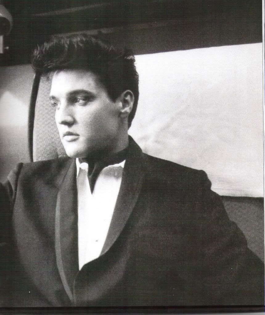 elvis.jpg